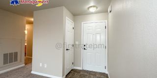 10117 W Garverdale Ln Gallery 4