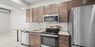 The Maxwell Downtown Des Moines Gallery 52