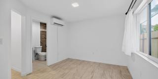 Charming 4BR Duplex in San Diego Gallery 19