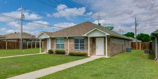 410 SE Front Gallery 1