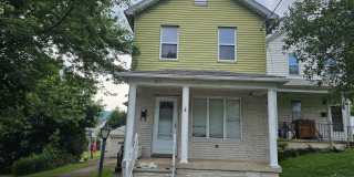 211 N Everett Avenue Gallery 1