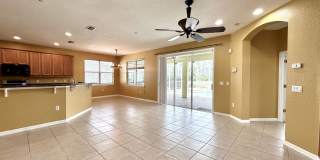 SPACIOUS 5-BEDROOM POOL HOME IN NORTH PORT Gallery 21
