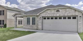 233 N WILLOW WAY Gallery 2