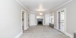 1137 E 10th Avenue Gallery 3