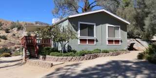Charming 3-Bedroom, 2-Bath Home in Wofford Heights Gallery 1