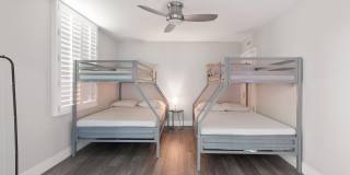 6502 N Central Avenue Gallery 21