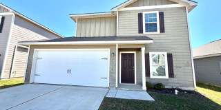 3BR Home in Luckey Ranch w/ Large Backyard & Resort-Style Amenities Gallery 1