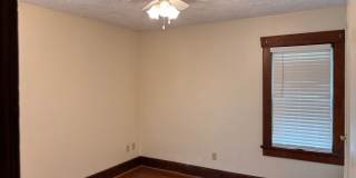 Single Family Home located within Minutes of both Hospitals. - 3 Bedrooms, 1 Bathroom and 1 Car Garage. Available Now!!! Gallery 20