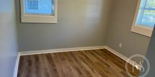 Cozy 2-bed/1-bath home in Carver Heights Gallery 10