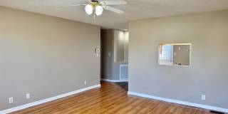 Three Bedroom in Oak Grove Gallery 11