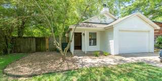 Refreshed 3 BR/2 BA home near I-49/UofA! Large fenced yard! Refreshed 3 BR/2 BA home near I-49/UofA! Large fenced yard! Gallery 1
