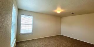 Large 3/2.5 ~ Conveniently located to JBSA Lackland and JBSA Kelly Field Annex ~ Move in Ready! Gallery 13