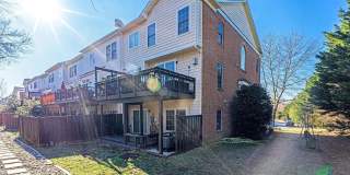 150 HERNDON MILLS Circle Gallery 2
