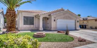 3 Bedroom With Newly Remodeled Kitchen And Bathrooms! Gallery 1