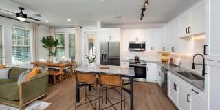 Town Triangle Crossing Gallery 23