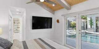 2210 NE 3rd Ave Gallery 21