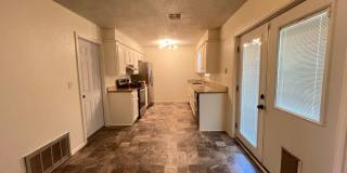 417 E Linden Ln Gallery 7