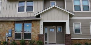 740 Westfield Boulevard Gallery 1