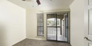 Deer Oaks Gallery 14
