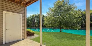 Grand Lakeside Escape: Spacious 3-Bedroom Retreat in Lakeshore Community Gallery 25