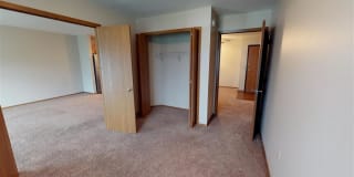 Oxbow Park Apartments Gallery 46