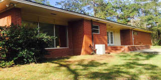 214 Circle Dr Gallery 1