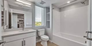 Downtown Ontario Luxury Apartments Gallery 4