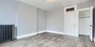 2533 W LOMBARD Street Gallery 25