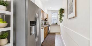 SEPTEMBER 1 3 BED/1BATH SOCIETY HILL TOWNHOUSE WITH PARKING! Gallery 7