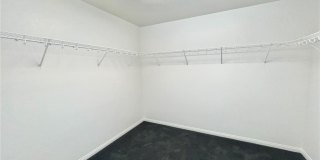 8412 Golden Amber Street Gallery 31