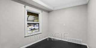 20045 Greenlawn Street Gallery 13