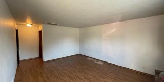 Spacious duplex in Norman available August 5 Gallery 4