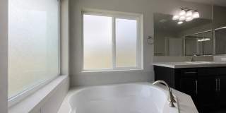 Spacious 4-Bedroom Home with Balcony and Fenced Yard in Marysville Gallery 27