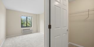 470 Fawell Boulevard Gallery 11