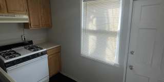 2828 West Clementine Street Gallery 14