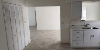 2713 Adams Street W Gallery 17