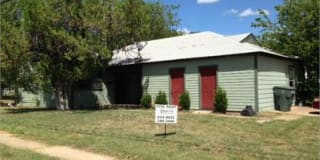 1801 Poage Gallery 1