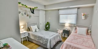 Verona at District Gallery 26