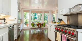 HUGE 5+BR/4.5BA Four Story Presidio Hts./ Laurel Village Home! Garage! Flat Yard!  PROGRESSIVE Gallery 6