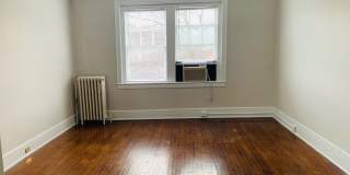 1 BR, 3rd floor Apartment in Downtown Greensboro, Water & Heat Included Gallery 8