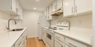 Crestwood Place Gallery 30