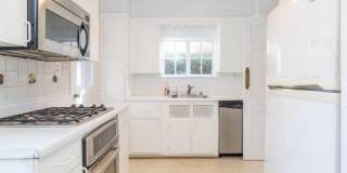1667 PRIMROSE Road NW Gallery 10