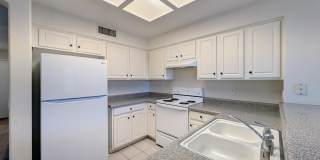 3548 W WHISPERING WIND Drive Gallery 17