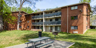 Cardinal Court Apartments Gallery 22