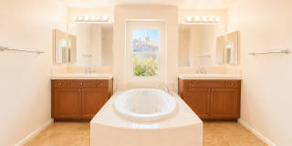 Spacious 5 (or 6) Bedroom House with attached ADU in Winchester for Rent Gallery 24