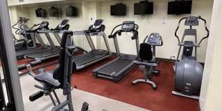 4545 Wornall Road Gallery 23