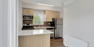 Liv on Steele Gallery 15