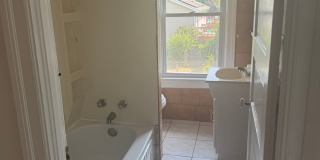 Spacious 3-Bedroom, 1-Bath Townhouse in Millville Gallery 15