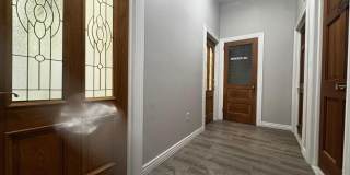 20 W MAIN Street W Gallery 15