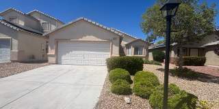 GREAT SINGLE STORY WITH 3 BEDS & 2 BATHS IN GATED COMMUNITY! Gallery 1